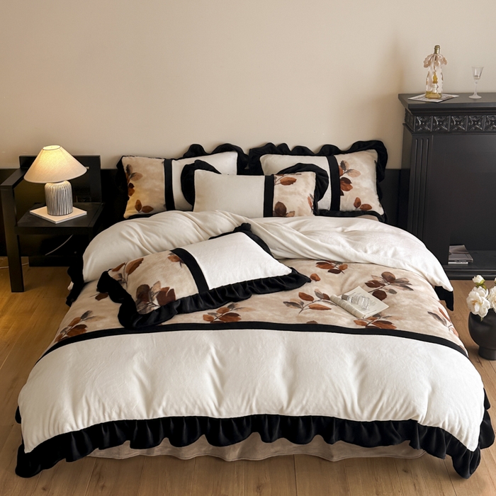 91家纺网 家纺一手货源 找家纺 子曰 2025新款A类法式轻奢赫本风兔绒牛奶绒四件套美拉德系 法式-曼丽