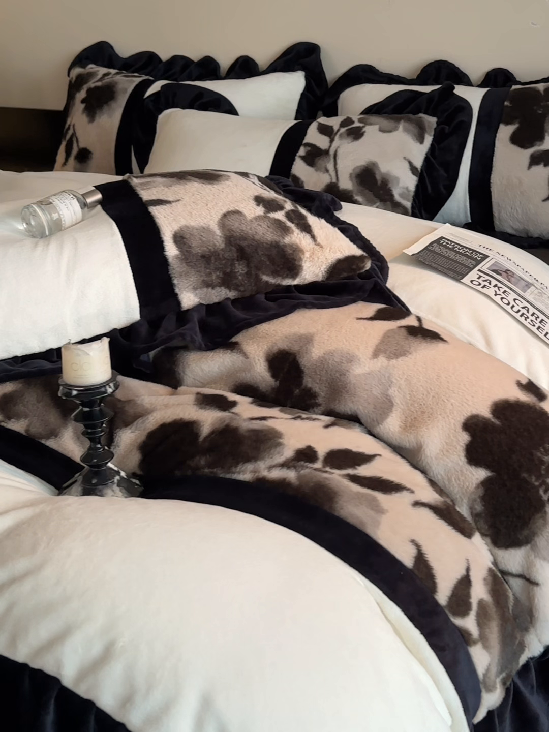 91家纺网 家纺一手货源 找家纺 子曰 2025新款A类法式轻奢赫本风兔绒牛奶绒四件套美拉德系 法式-莫奈