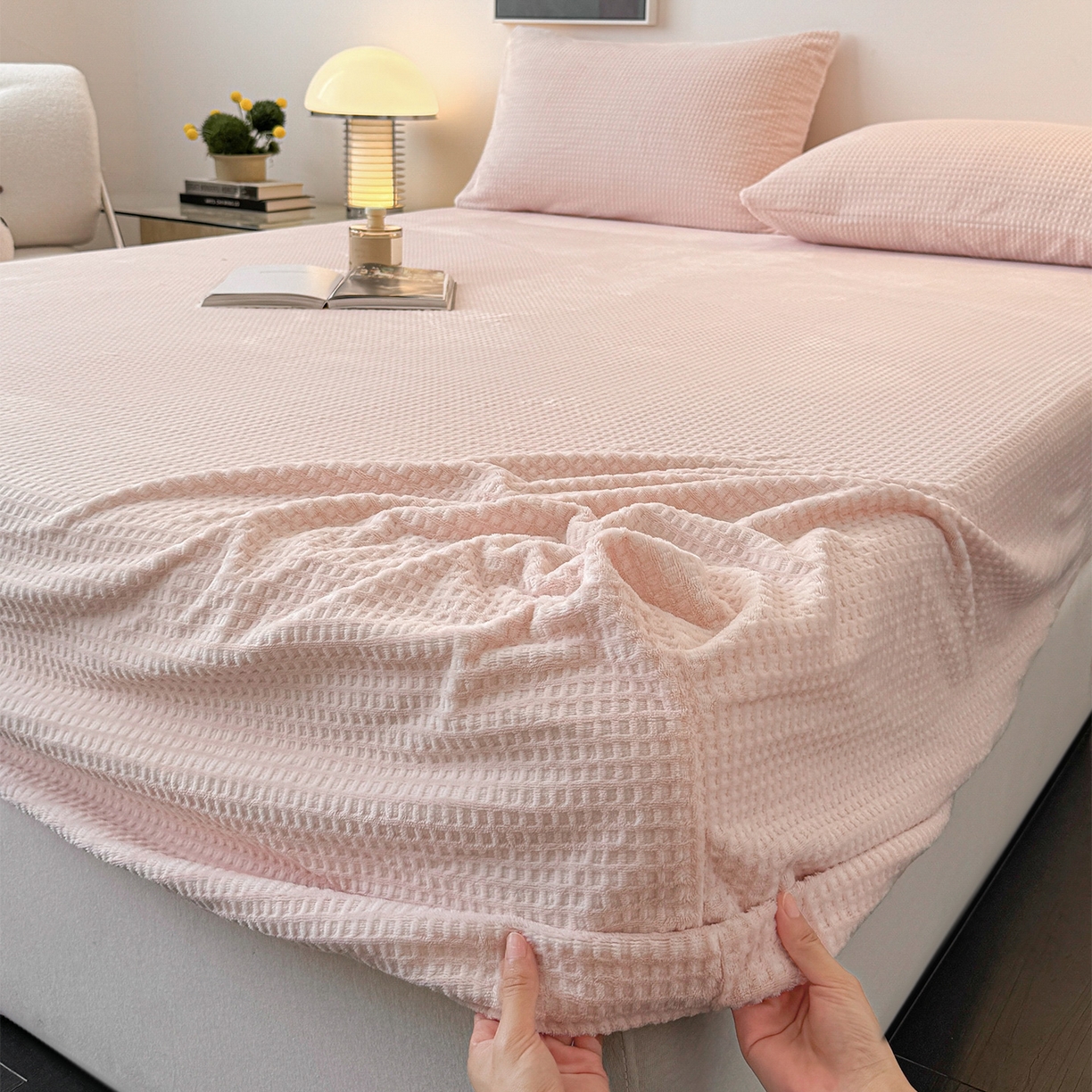 91家纺网 家纺一手货源 找家纺 （总）如一 2025新款全消光230克烂花牛奶绒马卡龙系列床笠枕套三件套