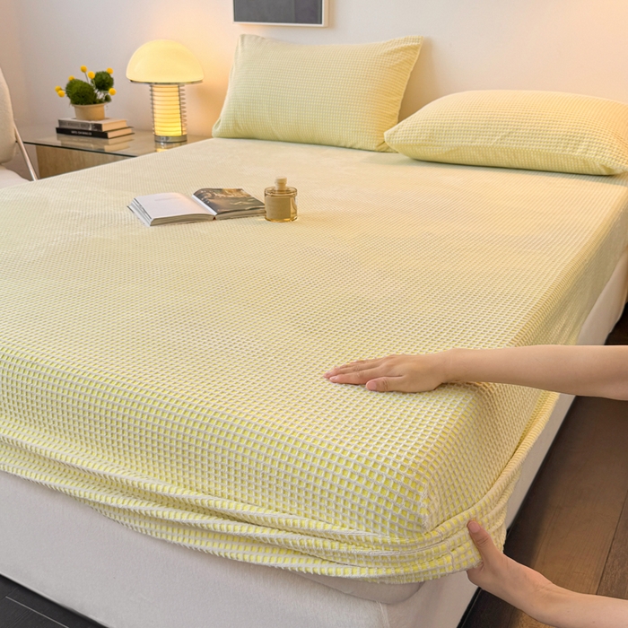 91家纺网 家纺一手货源 找家纺 （总）如一 2025新款全消光230克烂花牛奶绒马卡龙系列床笠枕套三件套