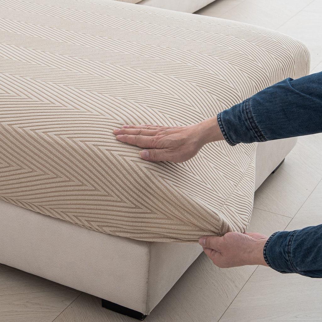 91家纺网 家纺一手货源 找家纺 飞翔家纺沙发套 2025新款人字格坐垫套 卡其色