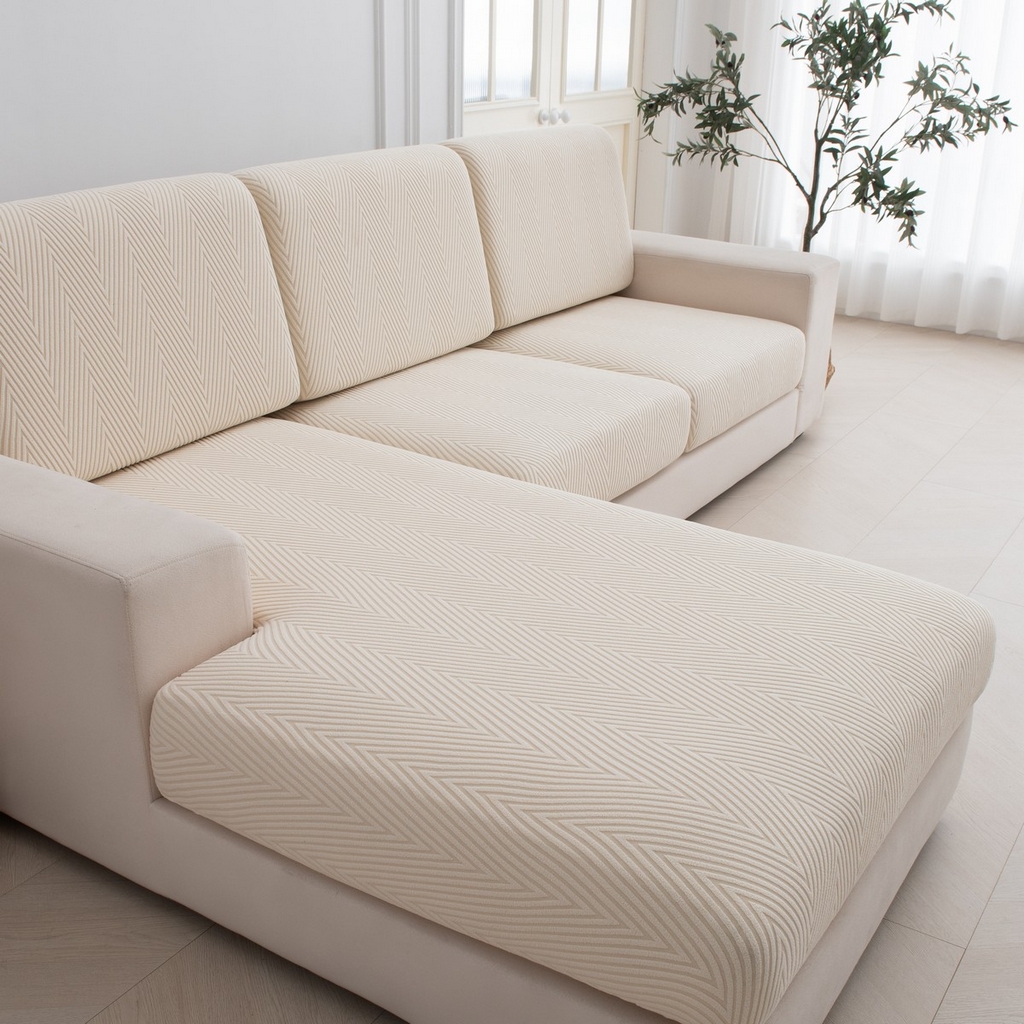 91家纺网 家纺一手货源 找家纺 飞翔家纺沙发套 2025新款人字格坐垫套 米黄色