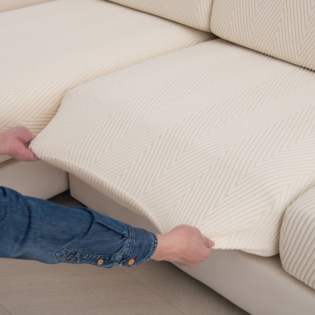 91家纺网 家纺一手货源 找家纺 飞翔家纺沙发套 2025新款人字格坐垫套 米黄色