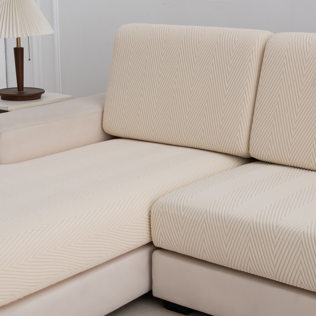 91家纺网 家纺一手货源 找家纺 飞翔家纺沙发套 2025新款人字格坐垫套 米黄色