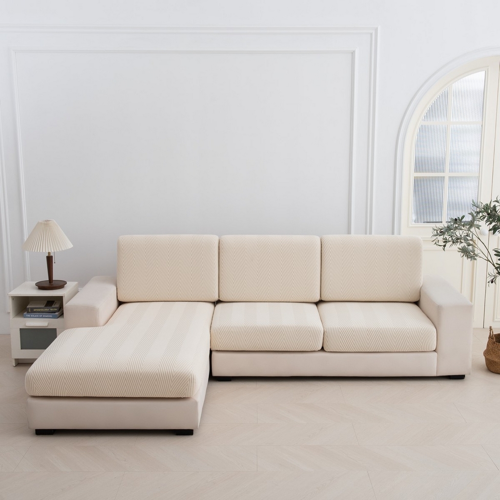 91家纺网 家纺一手货源 找家纺 飞翔家纺沙发套 2025新款人字格坐垫套 米黄色