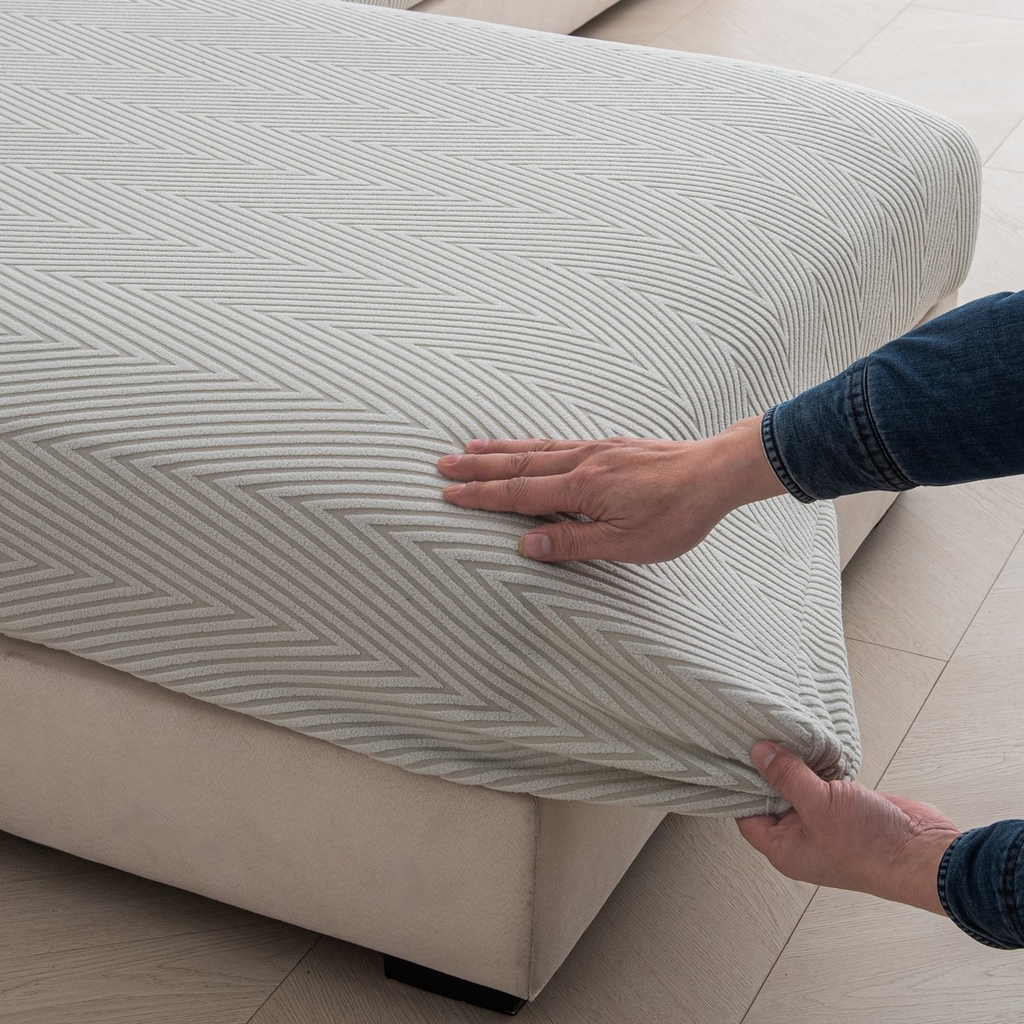 91家纺网 家纺一手货源 找家纺 飞翔家纺沙发套 2025新款人字格坐垫套 浅灰色