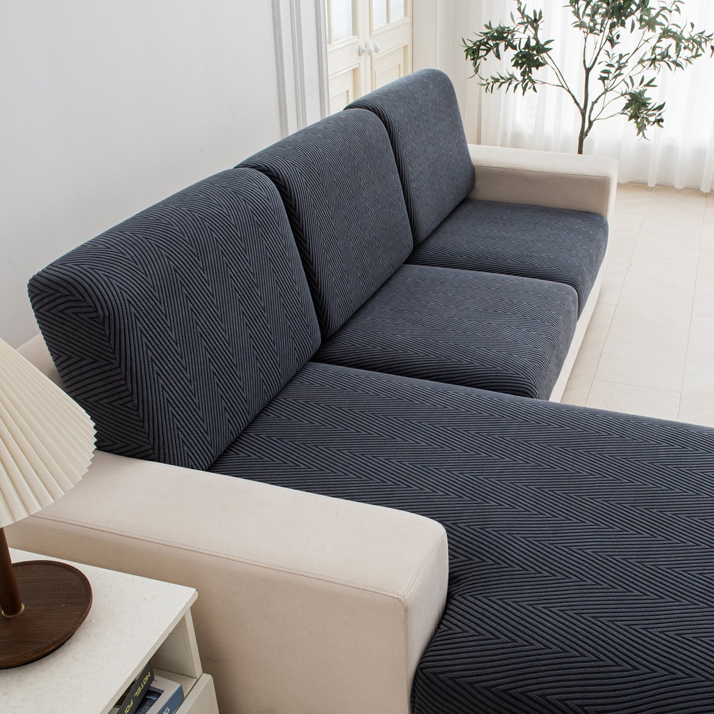 91家纺网 家纺一手货源 找家纺 飞翔家纺沙发套 2025新款人字格坐垫套 深灰色