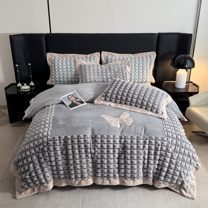 91家纺网 家纺一手货源 找家纺 （总）优姿家纺 2025新品兔毛绣花保暖四件套-蝶梦芳华