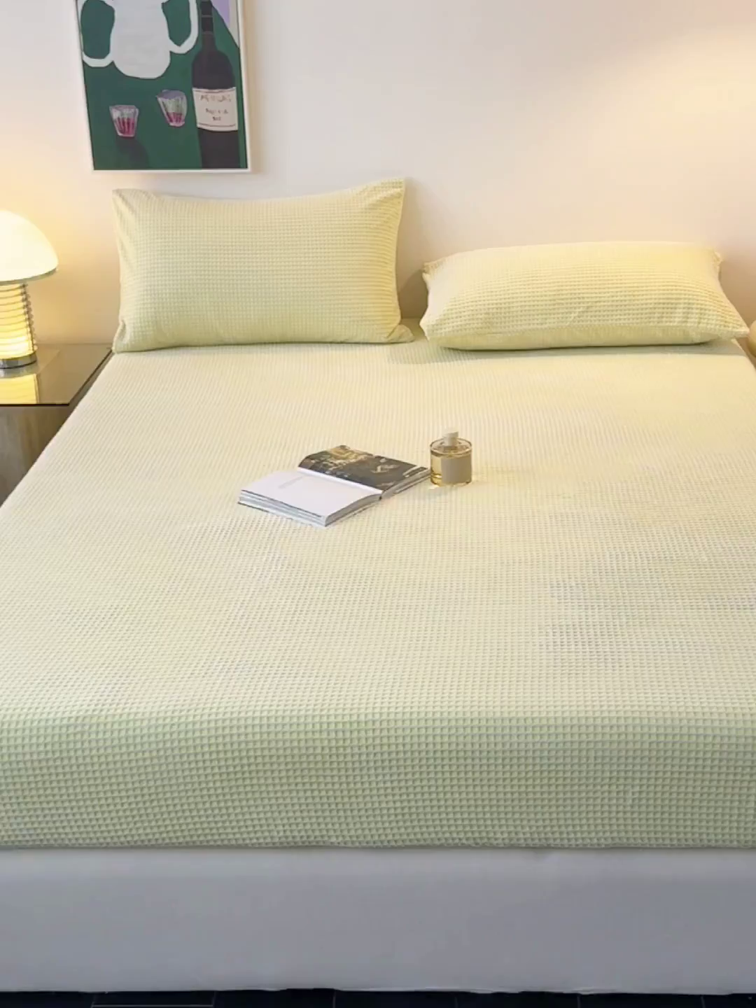 91家纺网 家纺一手货源 找家纺 如一 2025新款全消光230克烂花牛奶绒马卡龙系列床笠枕套三件套 马卡龙-白黄