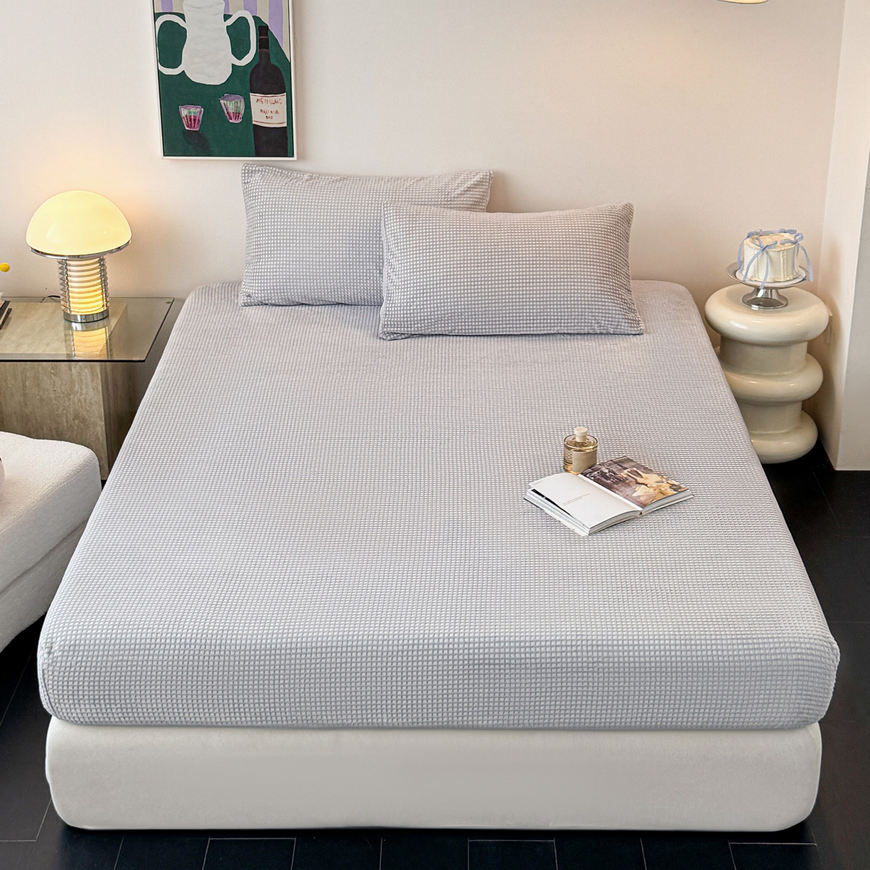 91家纺网 家纺一手货源 找家纺 如一 2025新款全消光230克烂花牛奶绒马卡龙系列床笠枕套三件套 马卡龙-灰白