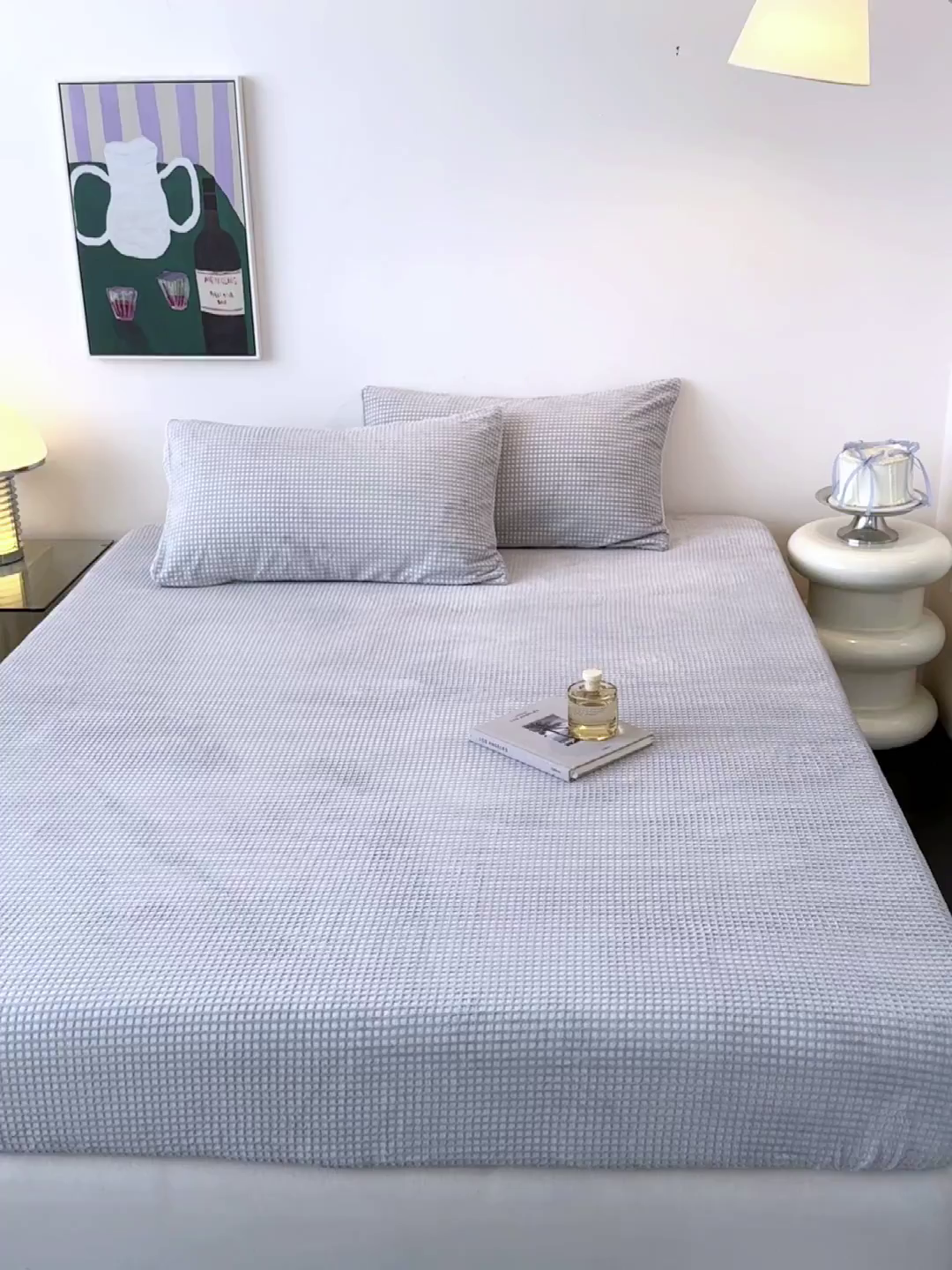 91家纺网 家纺一手货源 找家纺 如一 2025新款全消光230克烂花牛奶绒马卡龙系列床笠枕套三件套 马卡龙-灰白