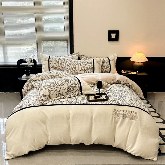 91家纺网 家纺一手货源 找家纺 （总）金牛座家纺 2025新款立体雕花加厚牛奶绒刺绣拼接四件套【控价 售价请勿低于158】