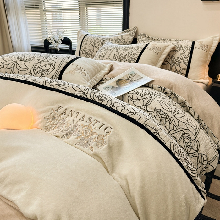 91家纺网 家纺一手货源 找家纺 （总）金牛座家纺 2025新款立体雕花加厚牛奶绒刺绣拼接四件套【控价 售价请勿低于158】