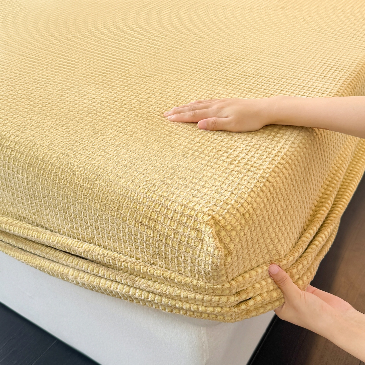 91家纺网 家纺一手货源 找家纺 如一 2025新款全消光230克烂花牛奶绒马卡龙系列床笠枕套三件套 马卡龙-咖黄