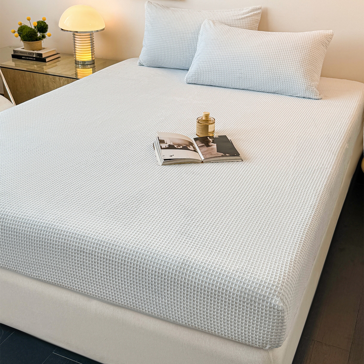 91家纺网 家纺一手货源 找家纺 如一 2025新款全消光230克烂花牛奶绒马卡龙系列床笠枕套三件套 马卡龙-蓝白