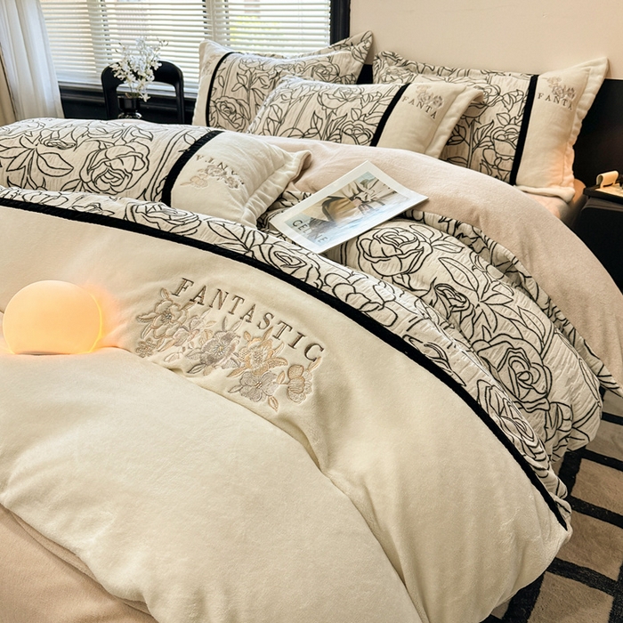 91家纺网 家纺一手货源 找家纺 金牛座家纺 2025新款立体雕花加厚牛奶绒刺绣拼接四件套【控价 售价请勿低于158】 花海