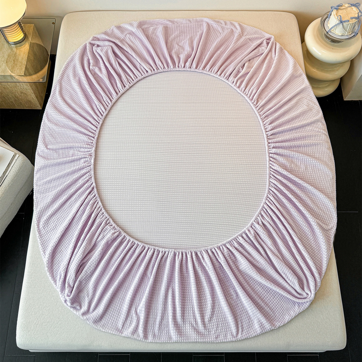 91家纺网 家纺一手货源 找家纺 如一 2025新款全消光230克烂花牛奶绒马卡龙系列床笠枕套三件套 马卡龙-紫白