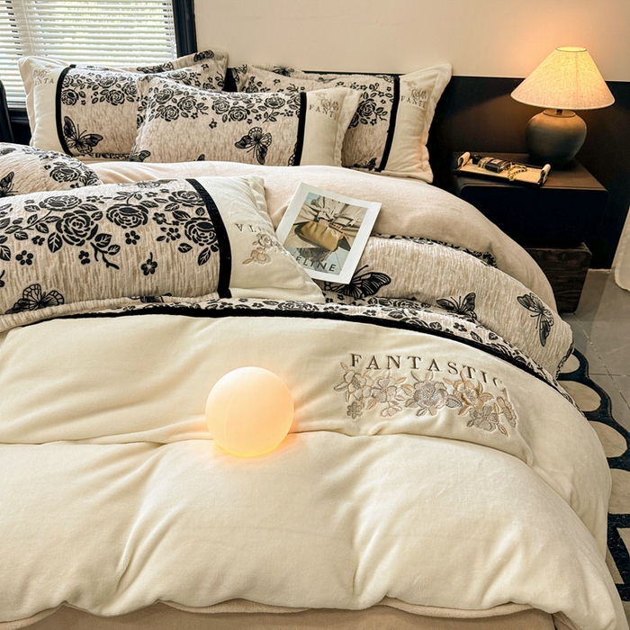 91家纺网 家纺一手货源 找家纺 金牛座家纺 2025新款立体雕花加厚牛奶绒刺绣拼接四件套【控价 售价请勿低于158】 蝶林