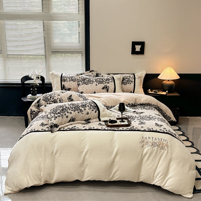 91家纺网 家纺一手货源 找家纺 金牛座家纺 2025新款立体雕花加厚牛奶绒刺绣拼接四件套【控价 售价请勿低于158】 蝶林