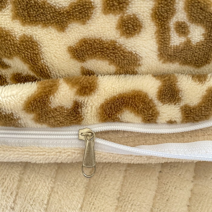 91家纺网 家纺一手货源 找家纺 尚美 2025新款毛巾绣牛奶绒床盖加棉加厚四件套 恐龙