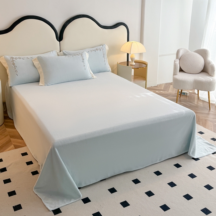 91家纺网 家纺一手货源 找家纺 （总）KA家纺 2025新款冬刺绣款宽边拼角牛奶绒四件套-沐言系列