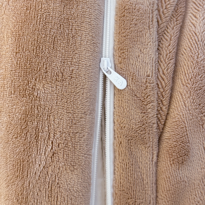 91家纺网 家纺一手货源 找家纺 KA家纺 2025新款冬刺绣款宽边拼角牛奶绒四件套-沐言系列 沐言白+卡其