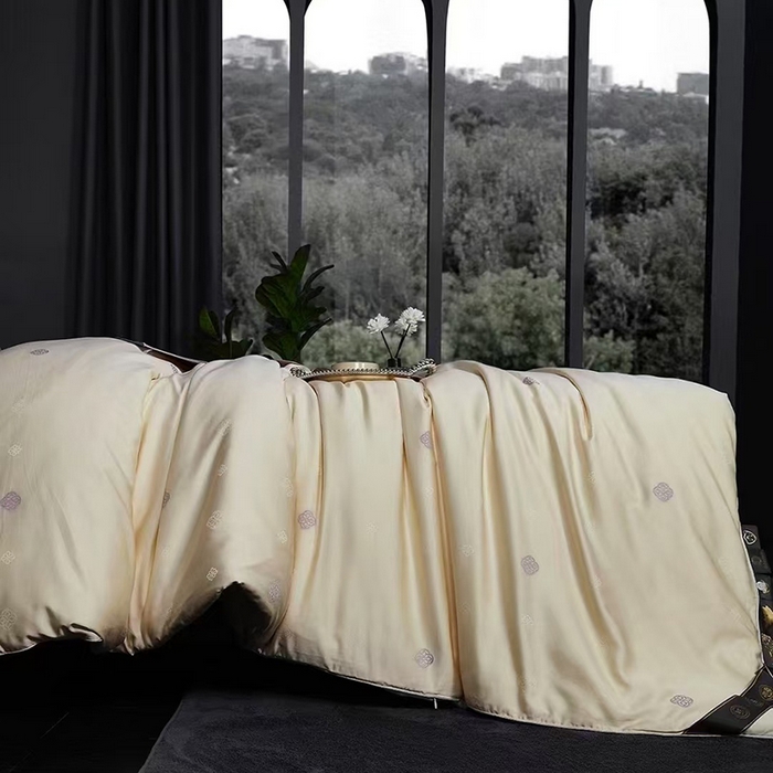 91家纺网 家纺一手货源 找家纺 玖玖爱家纺 2025新款桑蚕丝春秋四季被-柿柿如意 柿柿如意-卡其金