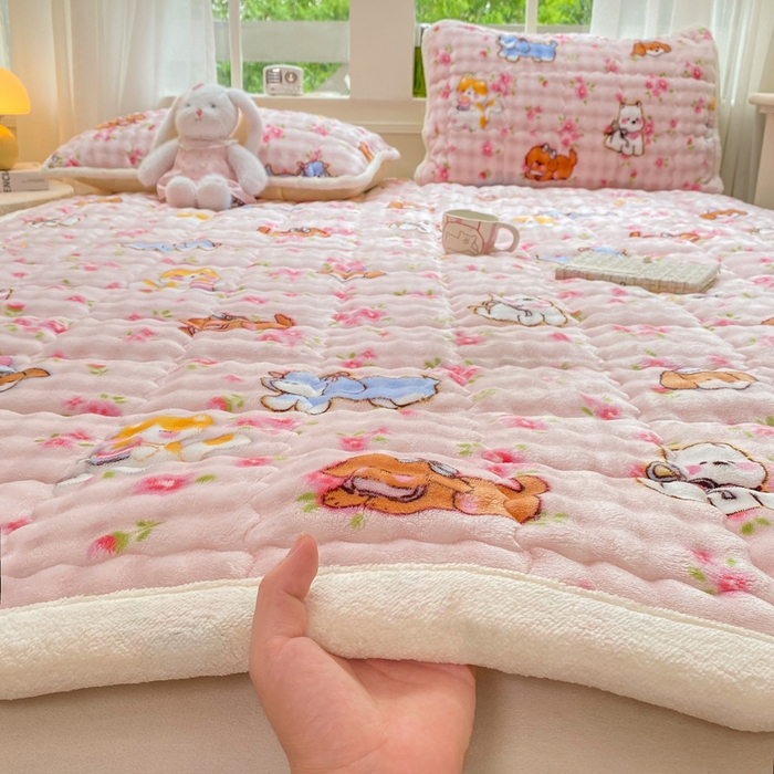 91家纺网 家纺一手货源 找家纺 （总）优品惠 2025新款兔毛绒泡泡牛奶绒床垫子夹棉床褥床盖床单加厚保暖