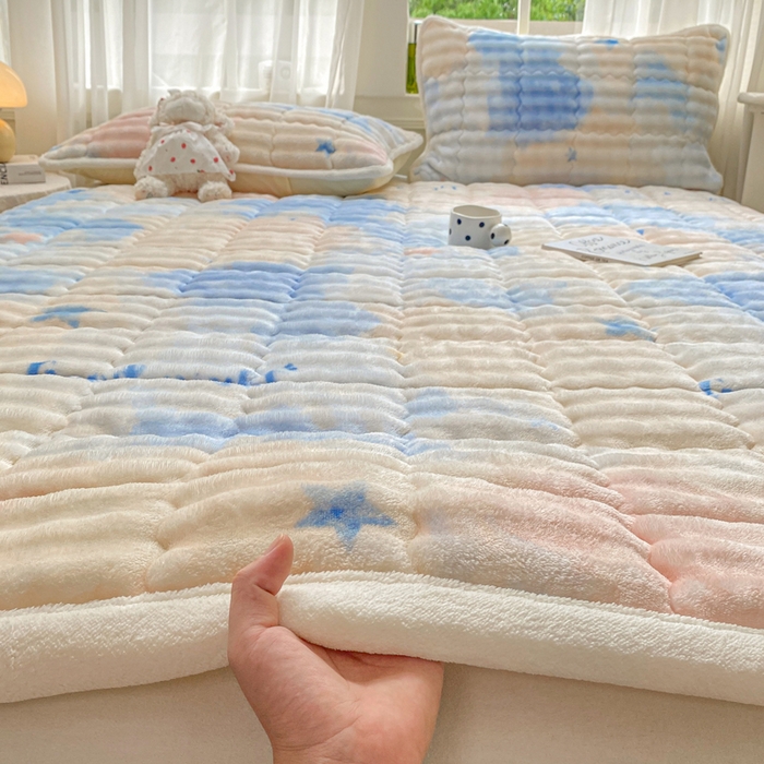 91家纺网 家纺一手货源 找家纺 （总）优品惠 2025新款兔毛绒泡泡牛奶绒床垫子夹棉床褥床盖床单加厚保暖
