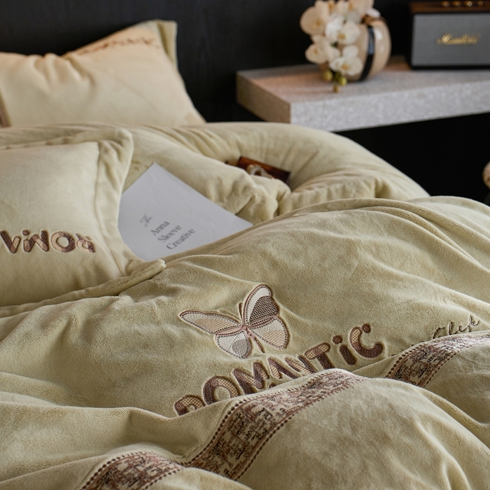 91家纺网 家纺一手货源 找家纺 瑞雪家居 2025新款270克全消光牛奶绒系列四件套-克罗地亚 克罗地亚-浅绿