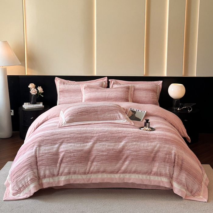 91家纺网 家纺一手货源 找家纺 （总）绘萱家居 2025新款亲肤舒适双拼边雕花兔毛绒四件套-爱丁堡