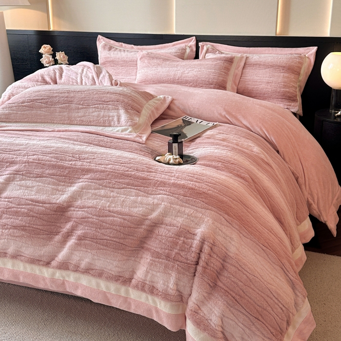 91家纺网 家纺一手货源 找家纺 （总）绘萱家居 2025新款亲肤舒适双拼边雕花兔毛绒四件套-爱丁堡