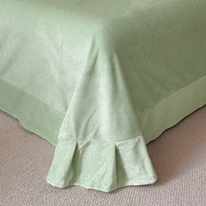 91家纺网 家纺一手货源 找家纺 绘萱家居 2025新款亲肤舒适双拼边雕花兔毛绒四件套-爱丁堡 爱丁堡-绿