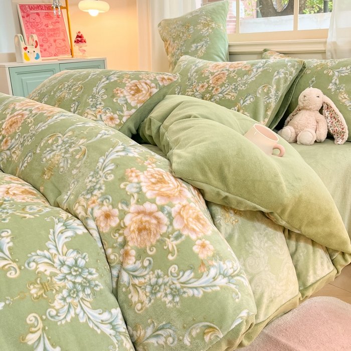 91家纺网 家纺一手货源 找家纺 席佬大 2025新款高克重印花牛奶绒系列四件套 国色芳华-绿