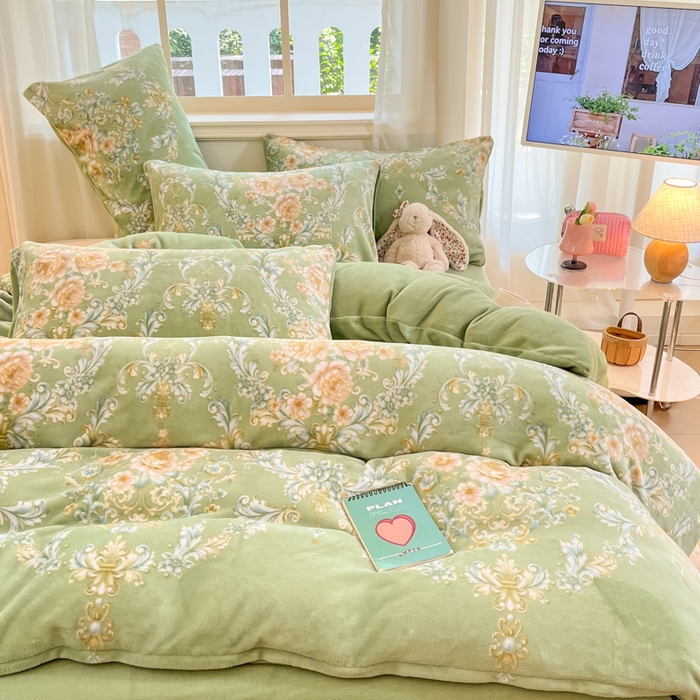 91家纺网 家纺一手货源 找家纺 席佬大 2025新款高克重印花牛奶绒系列四件套 国色芳华-绿