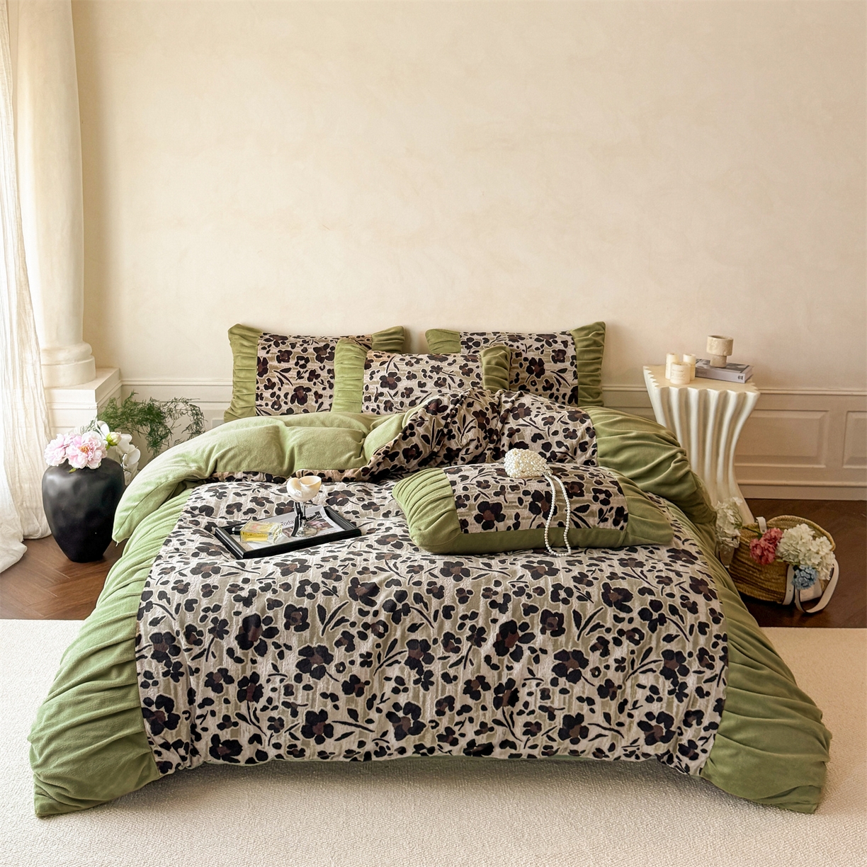 91家纺网 家纺一手货源 找家纺 （总）奥裕家纺 2025新款法式美拉德雕花绒四件套