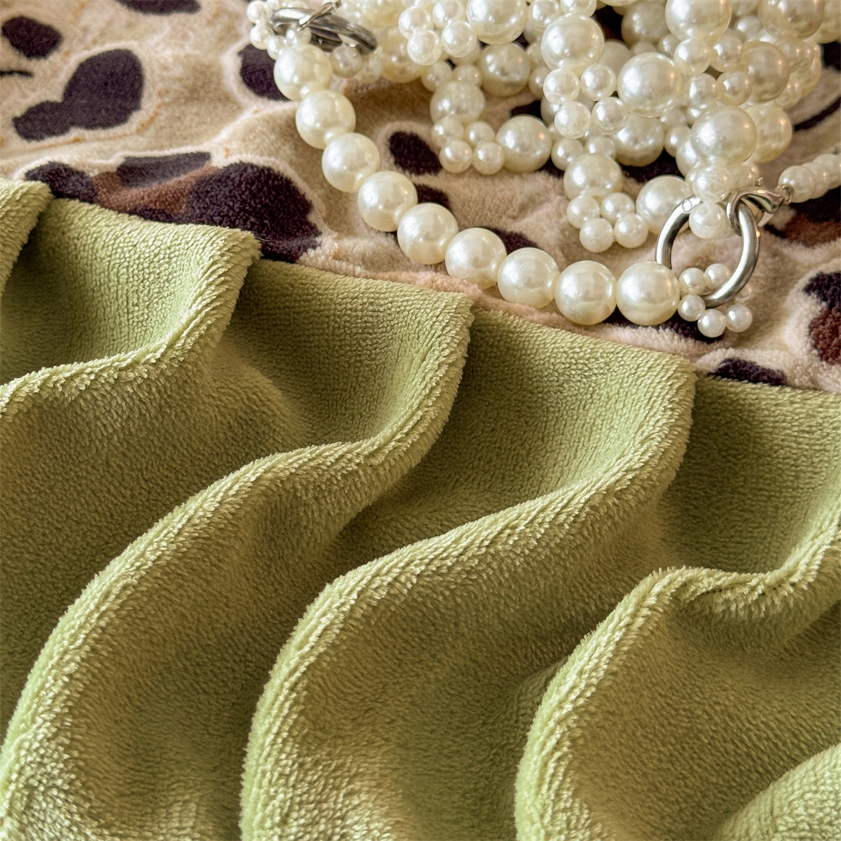 91家纺网 家纺一手货源 找家纺 （总）奥裕家纺 2025新款法式美拉德雕花绒四件套