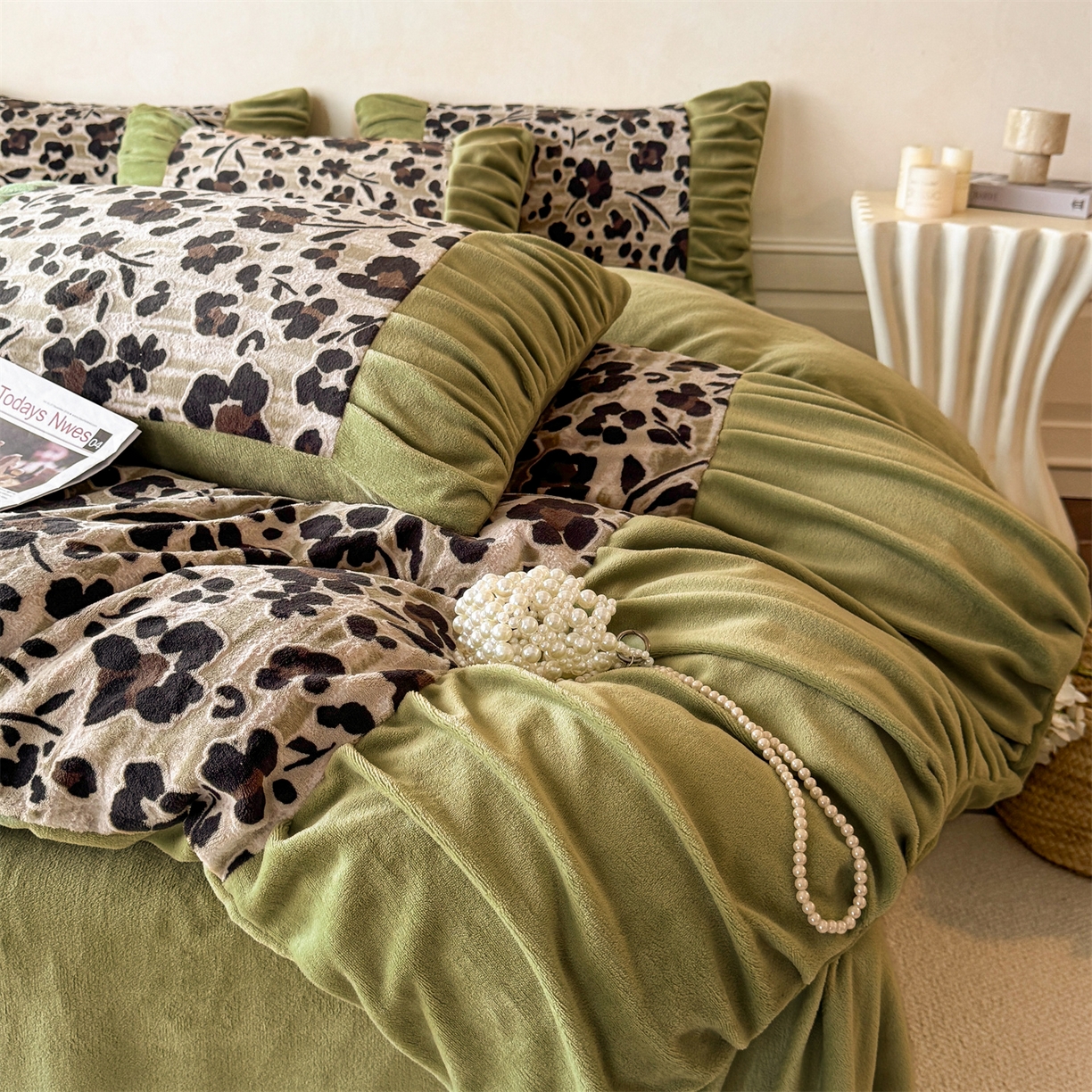 91家纺网 家纺一手货源 找家纺 （总）奥裕家纺 2025新款法式美拉德雕花绒四件套