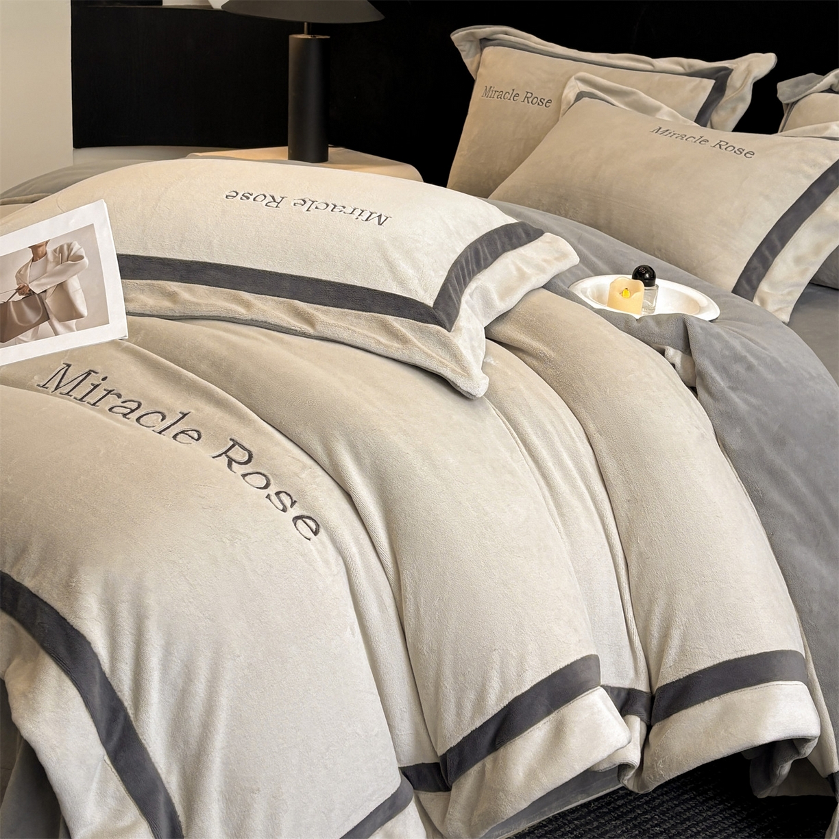 91家纺网 家纺一手货源 找家纺 笙意家纺 2025新款A类加厚牛奶绒轻奢宽边四件套-威登 威登-山灰+中灰