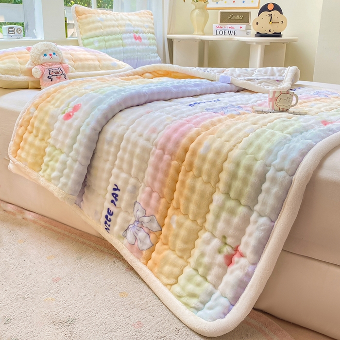 91家纺网 家纺一手货源 找家纺 优品惠 2025新款兔毛绒泡泡牛奶绒床垫子夹棉床褥床盖床单加厚保暖 彩虹心情
