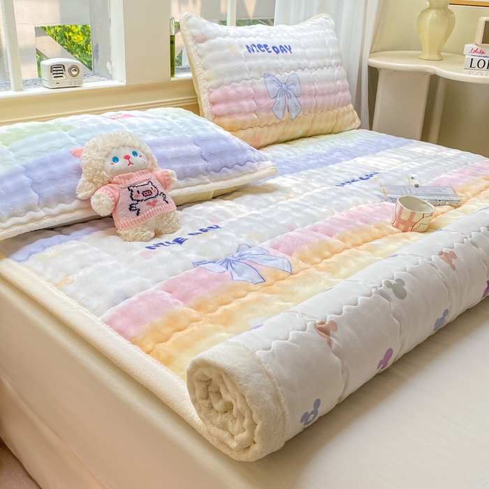 91家纺网 家纺一手货源 找家纺 优品惠 2025新款兔毛绒泡泡牛奶绒床垫子夹棉床褥床盖床单加厚保暖 彩虹心情