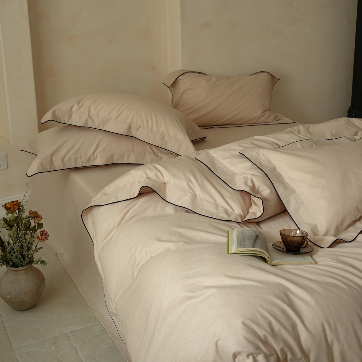 91家纺网 家纺一手货源 找家纺 简纯主义 2025新款棉麻素织雅韵系列四件套 青瓷粉