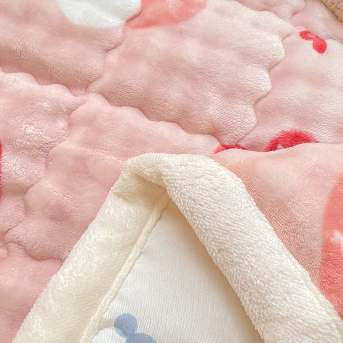 91家纺网 家纺一手货源 找家纺 优品惠 2025新款兔毛绒泡泡牛奶绒床垫子夹棉床褥床盖床单加厚保暖 粉爱心