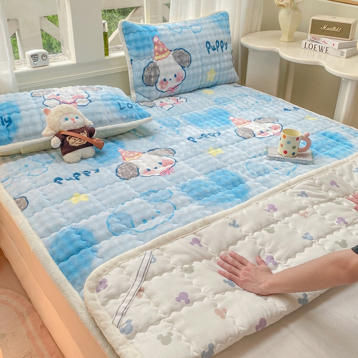 91家纺网 家纺一手货源 找家纺 优品惠 2025新款兔毛绒泡泡牛奶绒床垫子夹棉床褥床盖床单加厚保暖 可爱狗