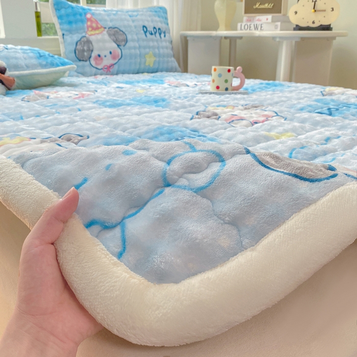 91家纺网 家纺一手货源 找家纺 优品惠 2025新款兔毛绒泡泡牛奶绒床垫子夹棉床褥床盖床单加厚保暖 可爱狗
