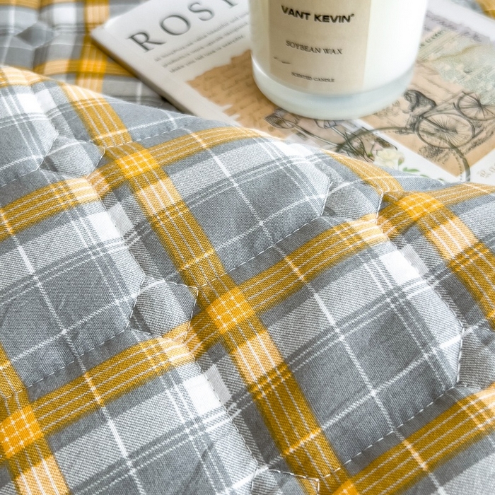 91家纺网 家纺一手货源 找家纺 蕾诺家纺 2025新款色织水洗棉棉花夹棉床笠保护套 心语-咖