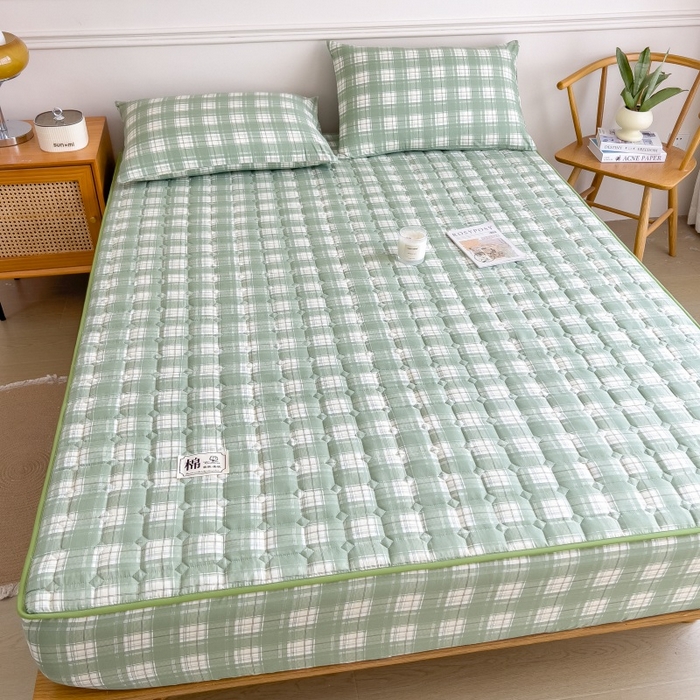 91家纺网 家纺一手货源 找家纺 蕾诺家纺 2025新款色织水洗棉棉花夹棉床笠保护套 心语-绿