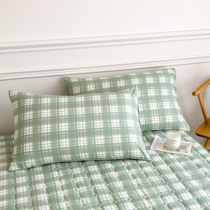 91家纺网 家纺一手货源 找家纺 蕾诺家纺 2025新款色织水洗棉棉花夹棉床笠保护套 心语-绿