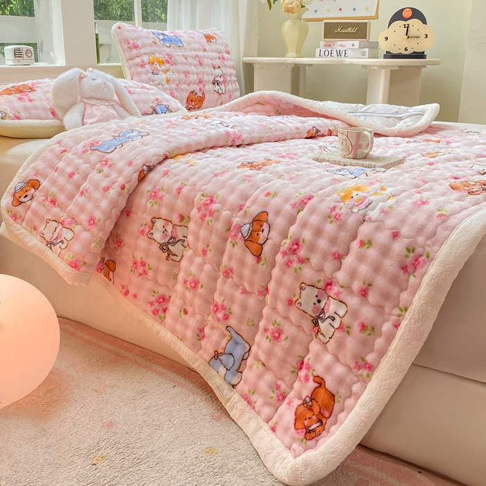 91家纺网 家纺一手货源 找家纺 优品惠 2025新款兔毛绒泡泡牛奶绒床垫子夹棉床褥床盖床单加厚保暖 萌宠粉