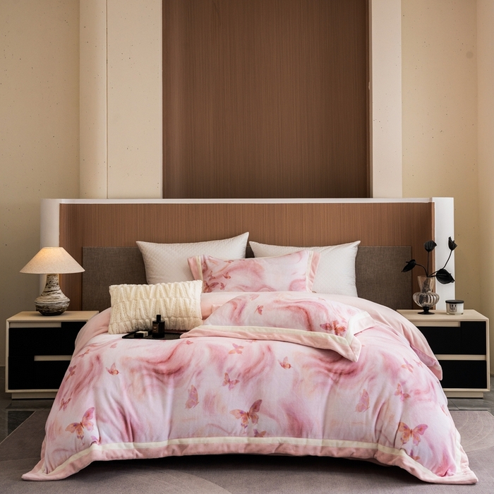 91家纺网 家纺一手货源 找家纺 （总）瑞雪家居 2025新款全消光数码印花牛奶绒系列四件套